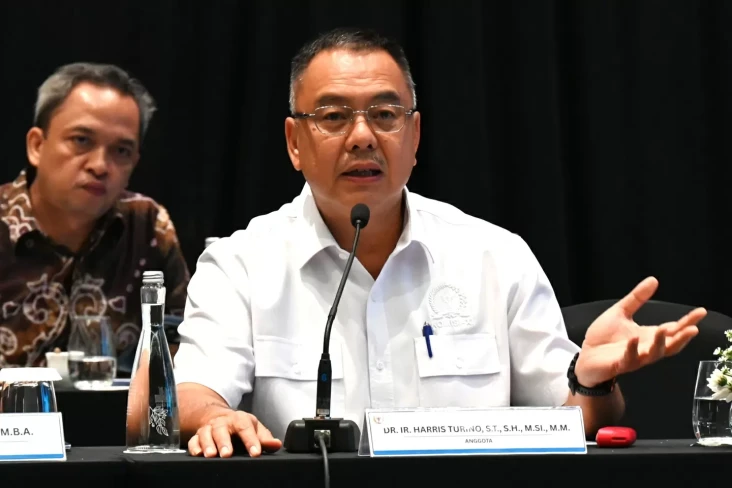 Legislator PDIP: Pelemahan...