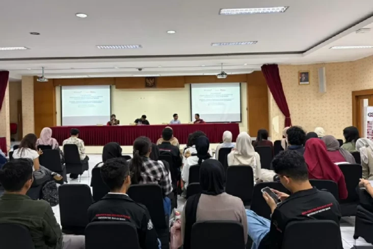 Forum Kebijakan Kita...