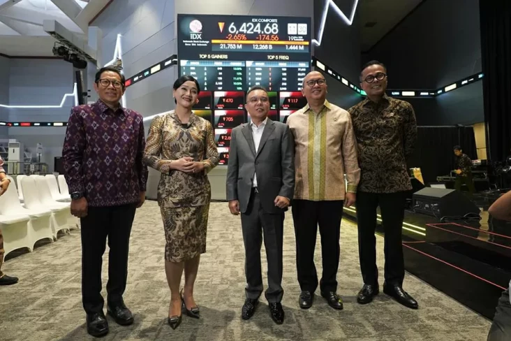 Kehadiran Wakil Ketua...