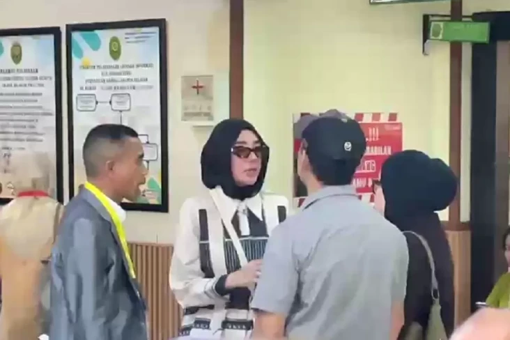 Clara Shinta Lemas usai...