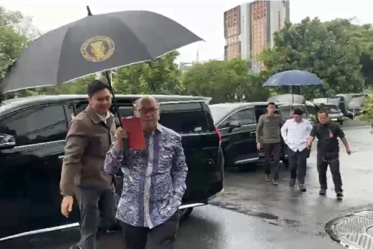 Rosan Ungkap Alasan...