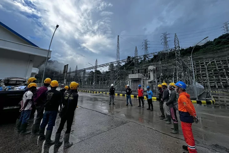 4,8 Juta Pelanggan PLN...