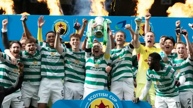 Celtic Kampiun Piala...