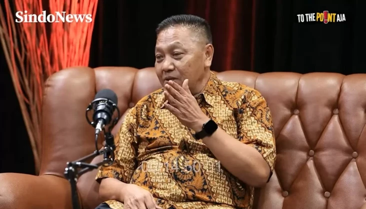 Adhie Massardi Munculkan...