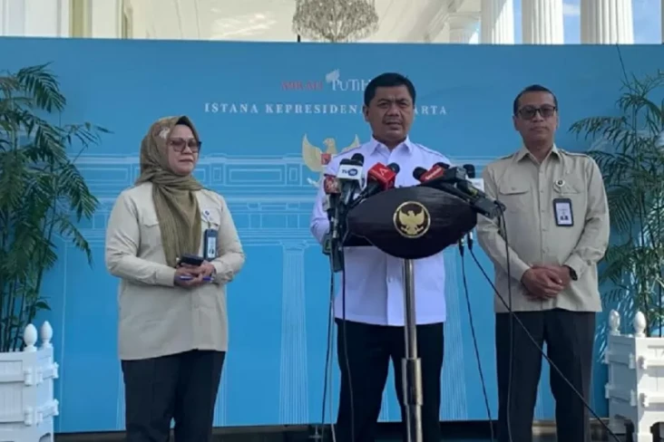 Presiden Prabowo Akan...
