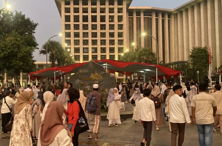 Ribuan Jemaah Mulai...