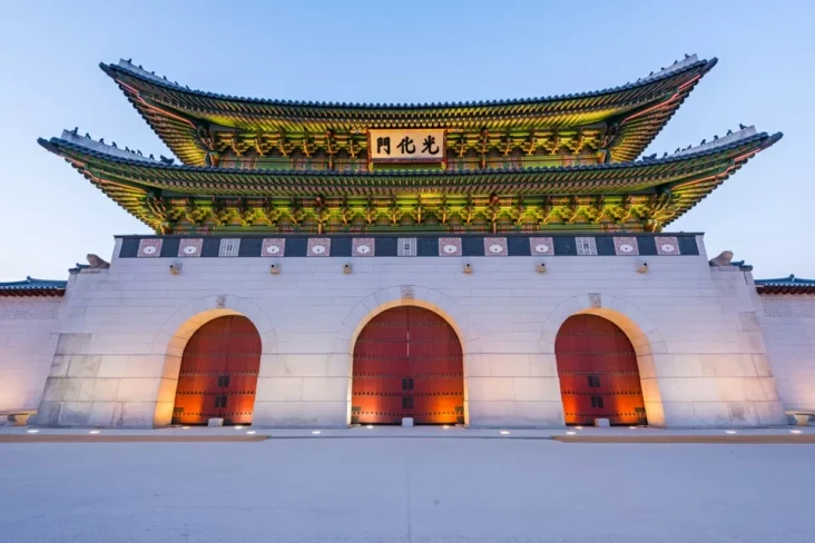 Menjelajahi Pesona Korea:...