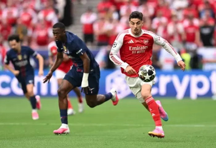 PSG vs Arsenal Imbang...