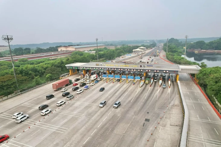 Tol Trans Jawa Ramai...