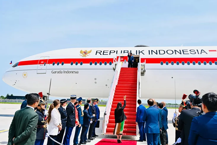 Menguak di Balik Lawatan...