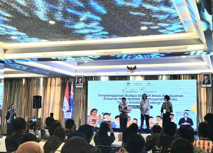 Kemendikdasmen Gandeng...