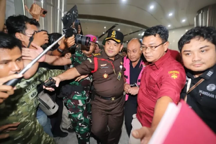 Dugaan Korupsi MBG,...