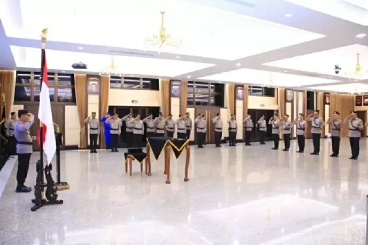 Kapolri Tunjuk 6 Kombes...