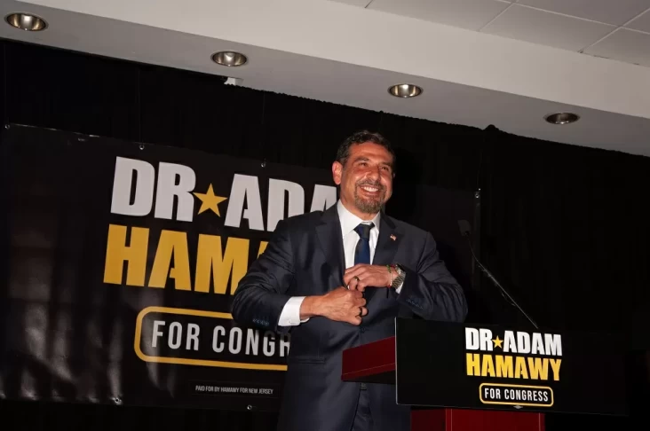 Siapa Adam Hamawy? Dokter...