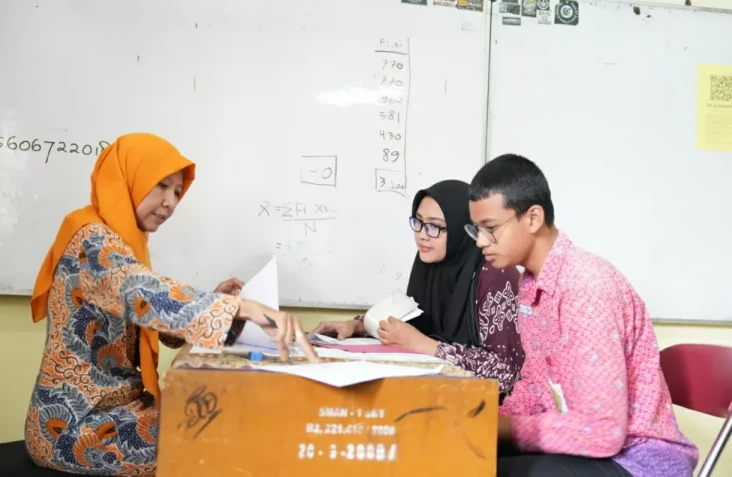 Kemendikdasmen Dukung...