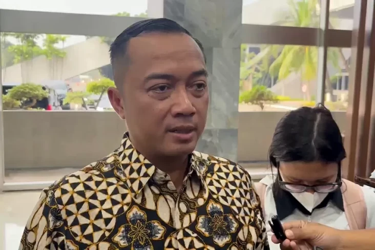 Istana Buka Suara soal...