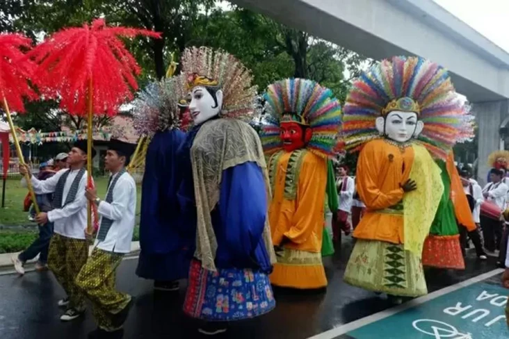 Pemprov Jakarta Gelar...