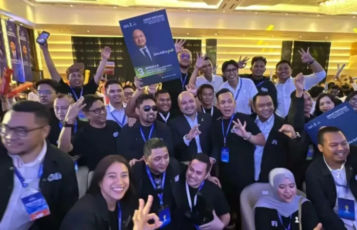 Kanda Dukung Afi Trending...