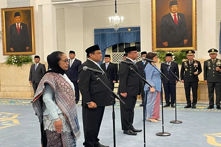 Prabowo Resmi Lantik...