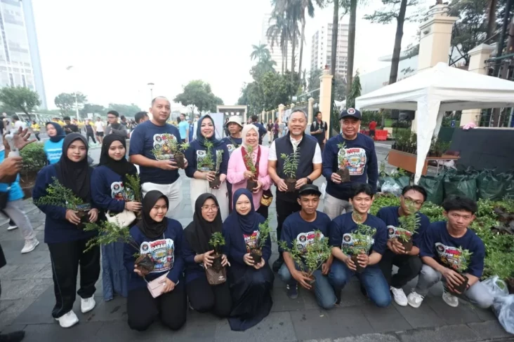 Ribuan Masyarakat Antusias...