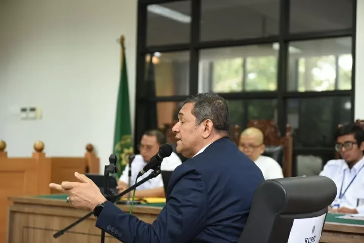 Sidang PLK di PTUN,...