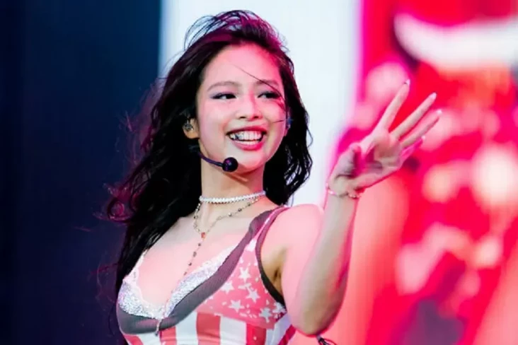 Grillz Mawar Biru Jennie...