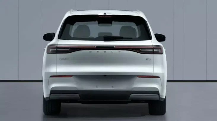Geely EX5 Diperbarui...