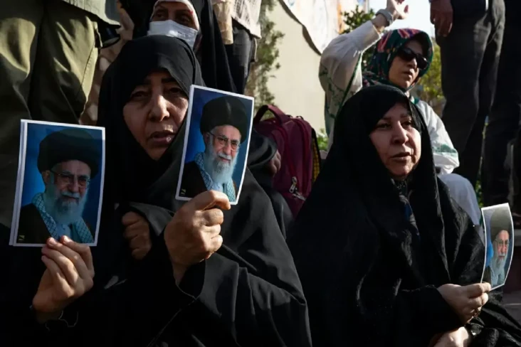 Ayatollah Khamenei Sudah...