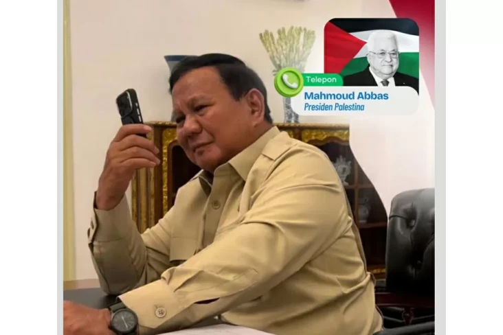 Prabowo Terima Telepon...