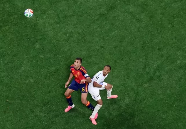 Kejutan, Spanyol Ditahan...