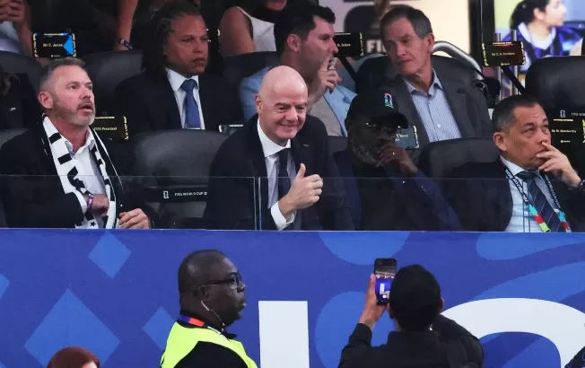 Bagaimana Presiden FIFA...