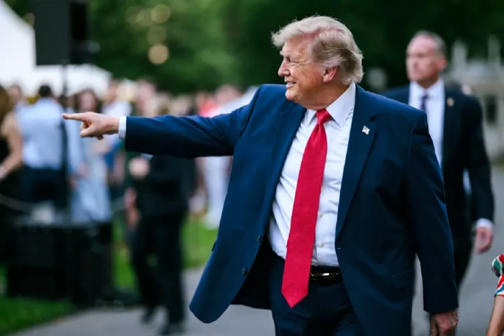 Trump Bilang Israel...