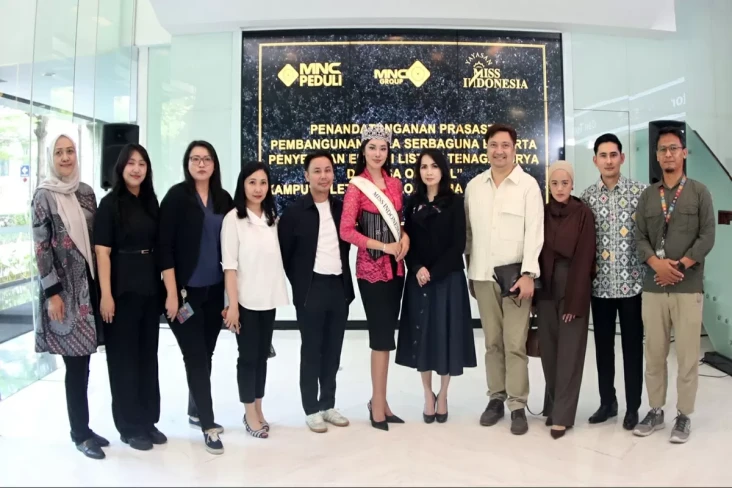 Miss Indonesia Audrey...