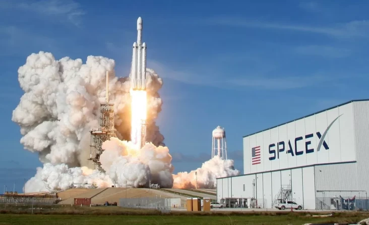 SpaceX: IPO Terbesar...