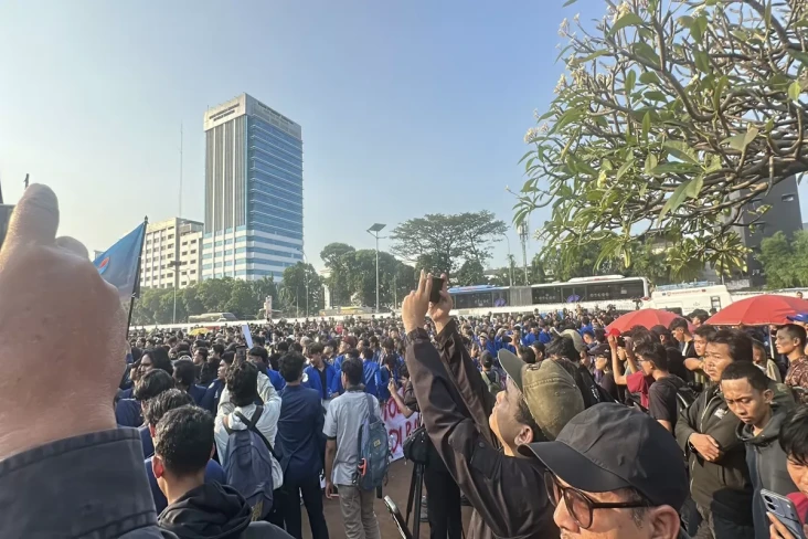 Massa Mahasiswa Gelar...