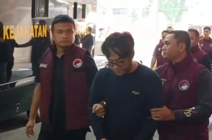 Polri: Frans Antoni...