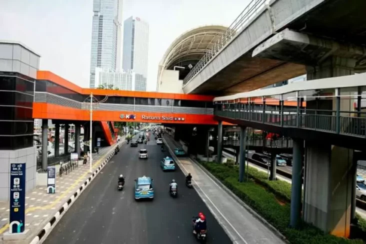 Resmikan Penataan Jalan...