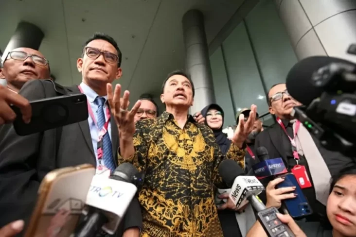 Berkas Perkara Roy Suryo...