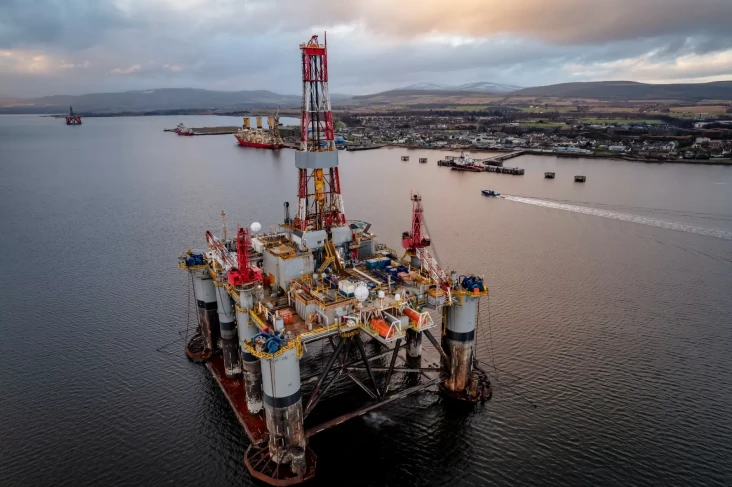 Harga LNG Naik Turun...