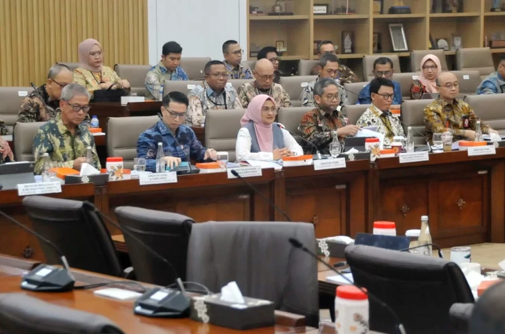 Telkom Catat Pendapatan...