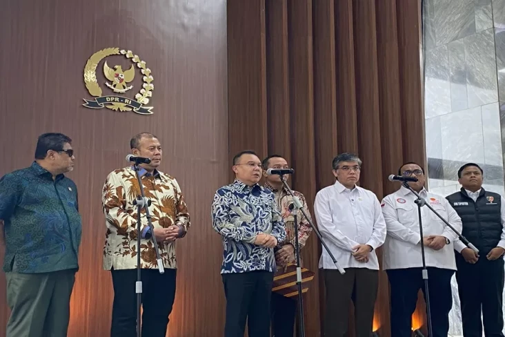 Dasco Undang Serikat...