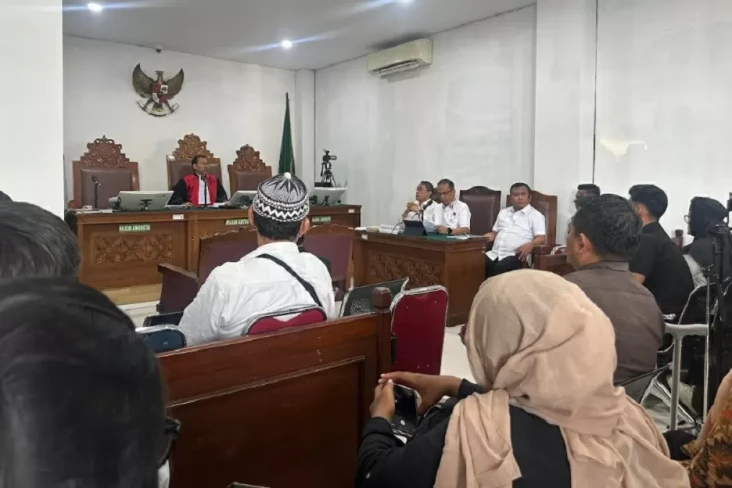 Sidang Praperadilan,...