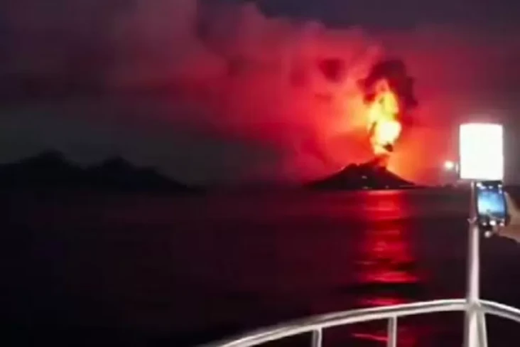 Viral Video Letusan...