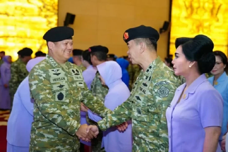 Diplomasi Militer hingga...