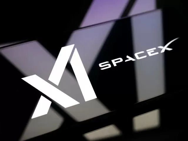 SpaceX Berganti Nama...