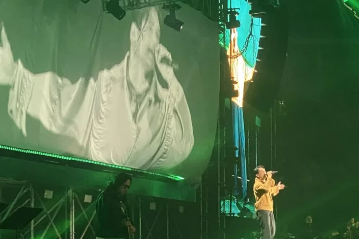 Afgan Buka Konser Retrospektif...