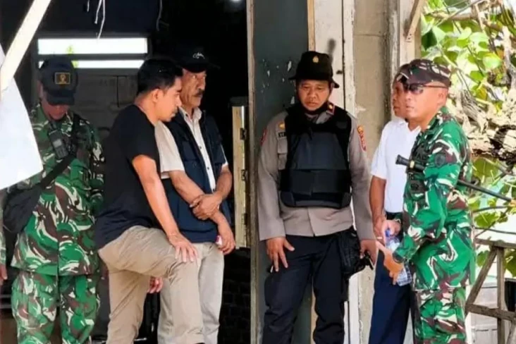 Bentrokan Berdarah di...