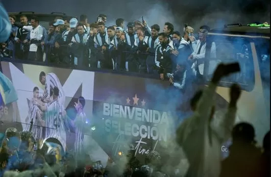 Timnas Argentina Pulang...