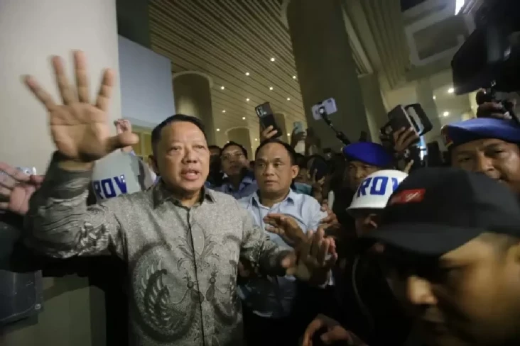 Minta Maaf ke Presiden,...