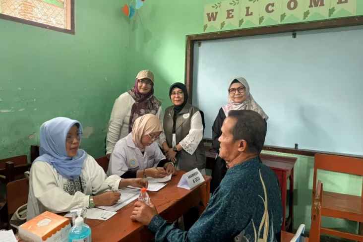 FK Unair Baksos di Jombang,...